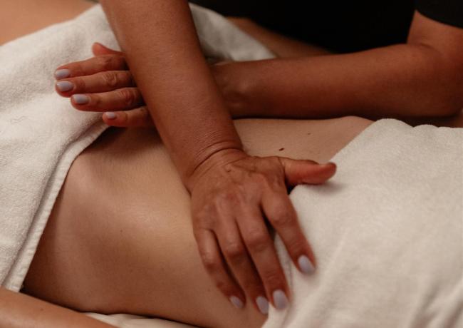 Relaxing body massage with expert hands.