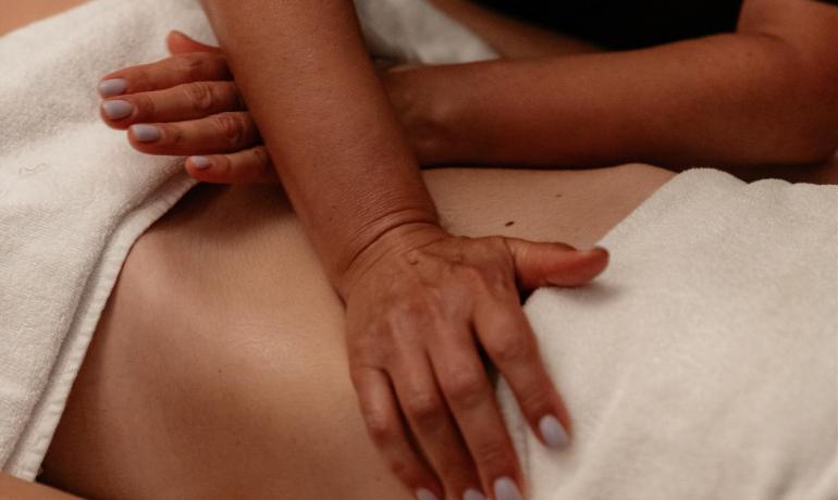 Relaxing body massage with expert hands.